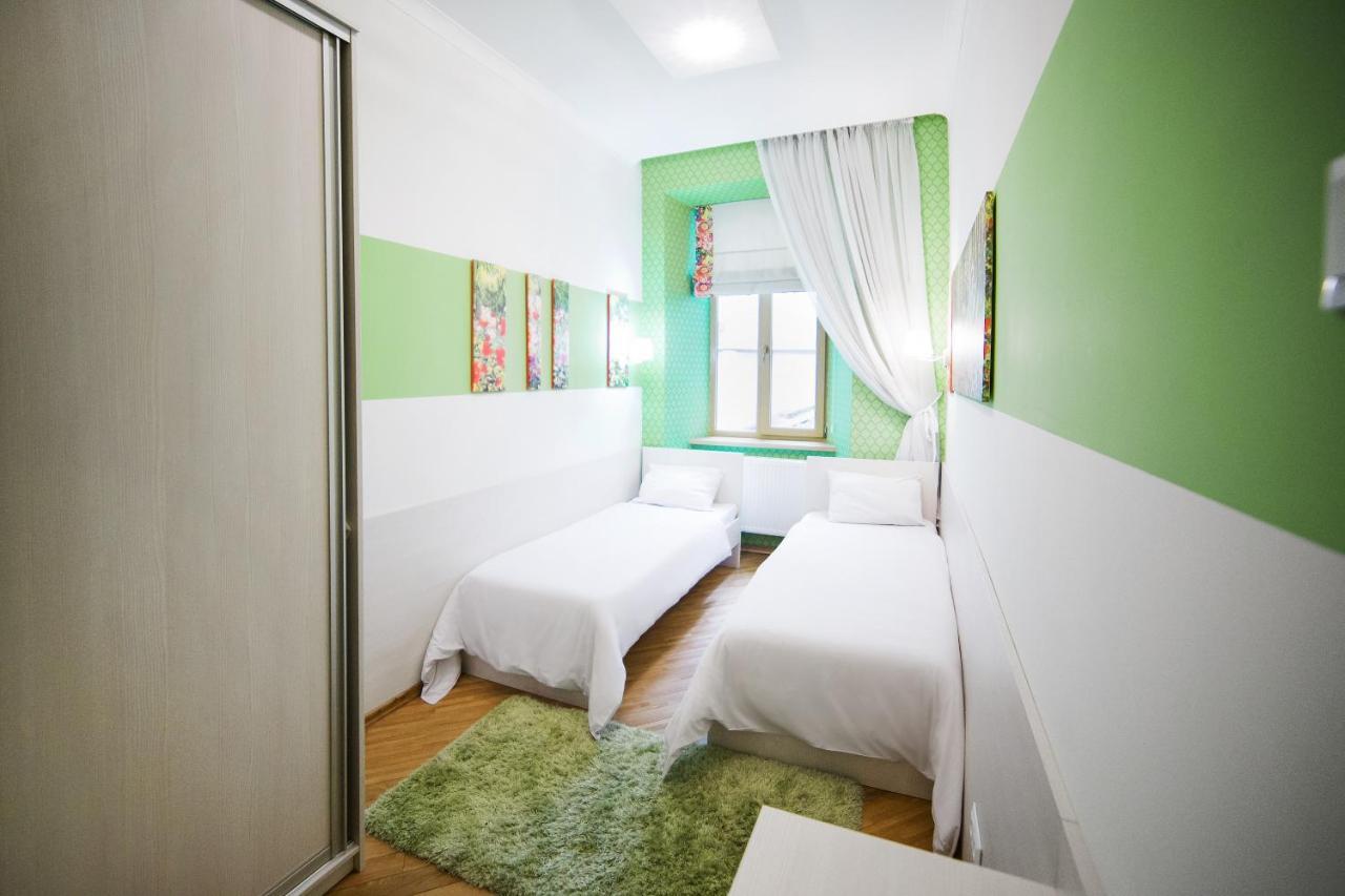 Apart Hotel On Rynok Square Lemberg Exterior foto