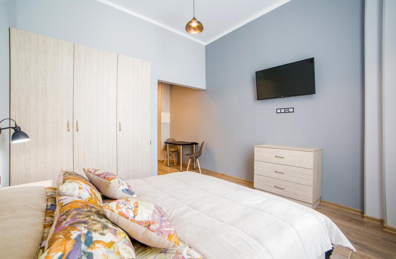 Apart Hotel On Rynok Square Lemberg Exterior foto